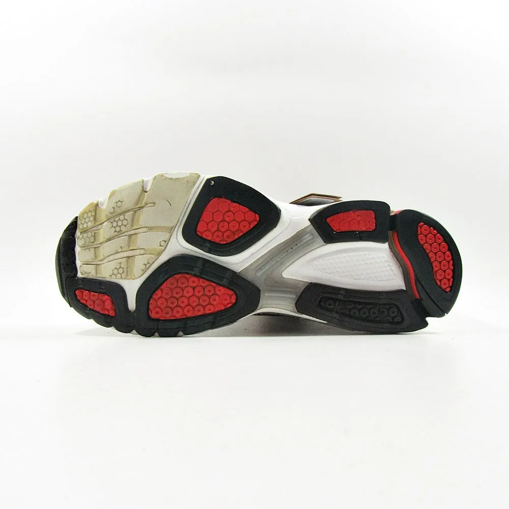 ADIDAS Response Stability 4