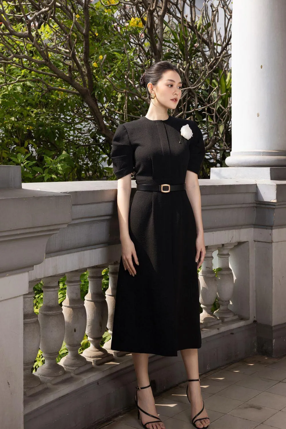 Eva Slit Puffy Sleeved Wool Midi Dress