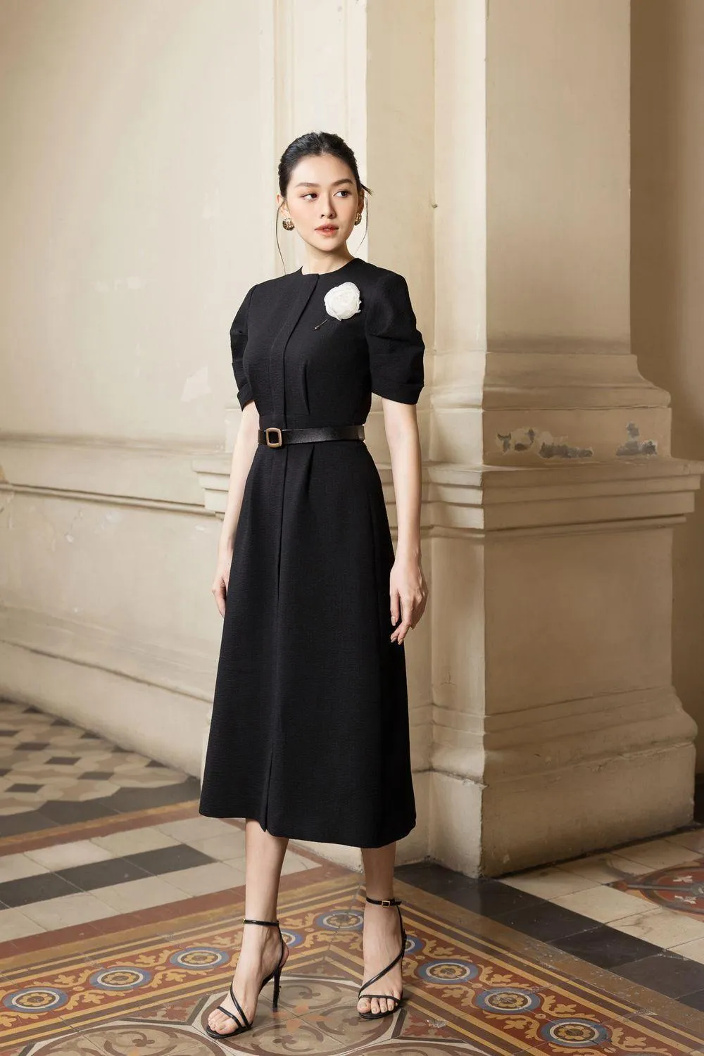 Eva Slit Puffy Sleeved Wool Midi Dress