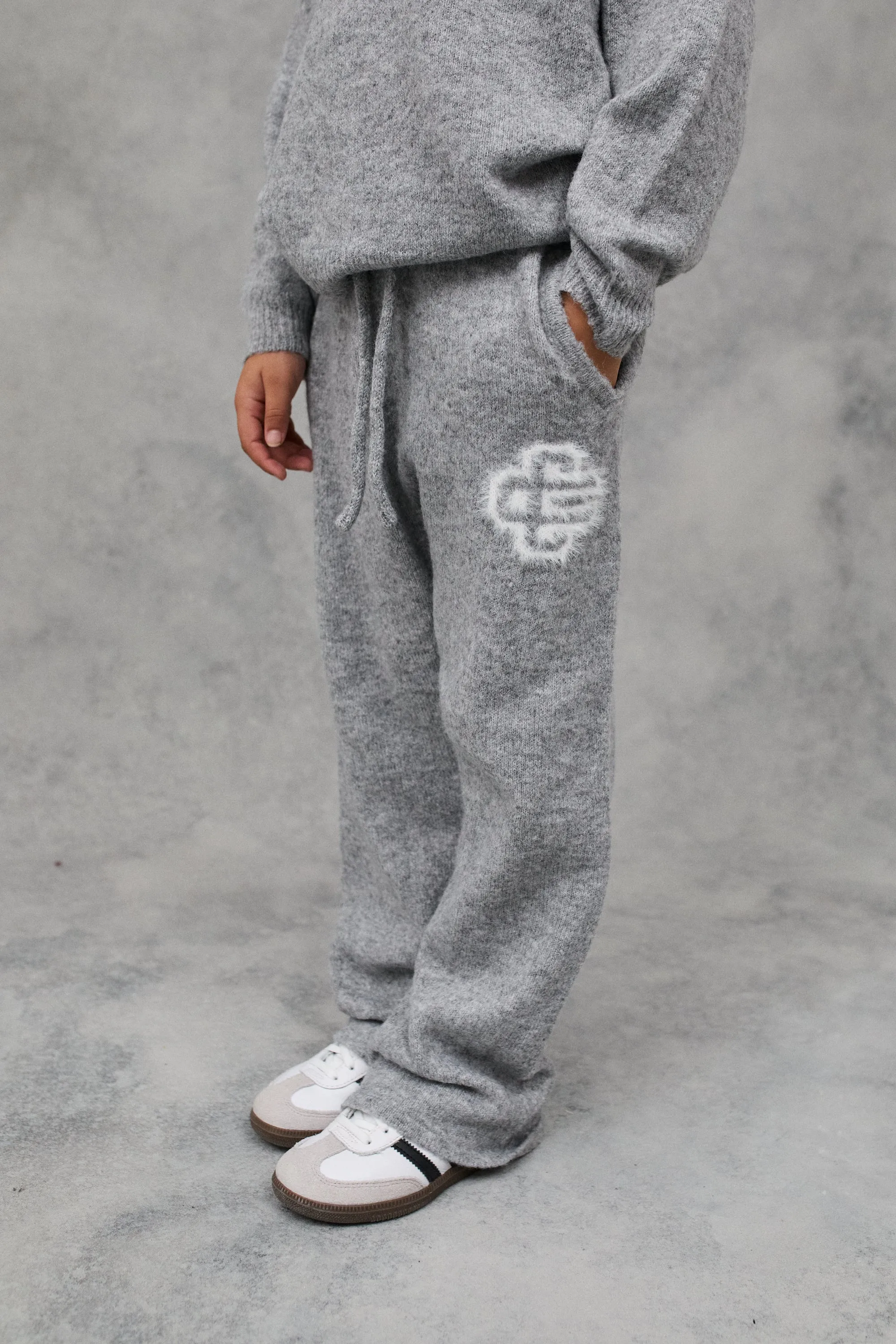 JNR FLUFFY KNIT EMBLEM JOGGERS - GREY MARL