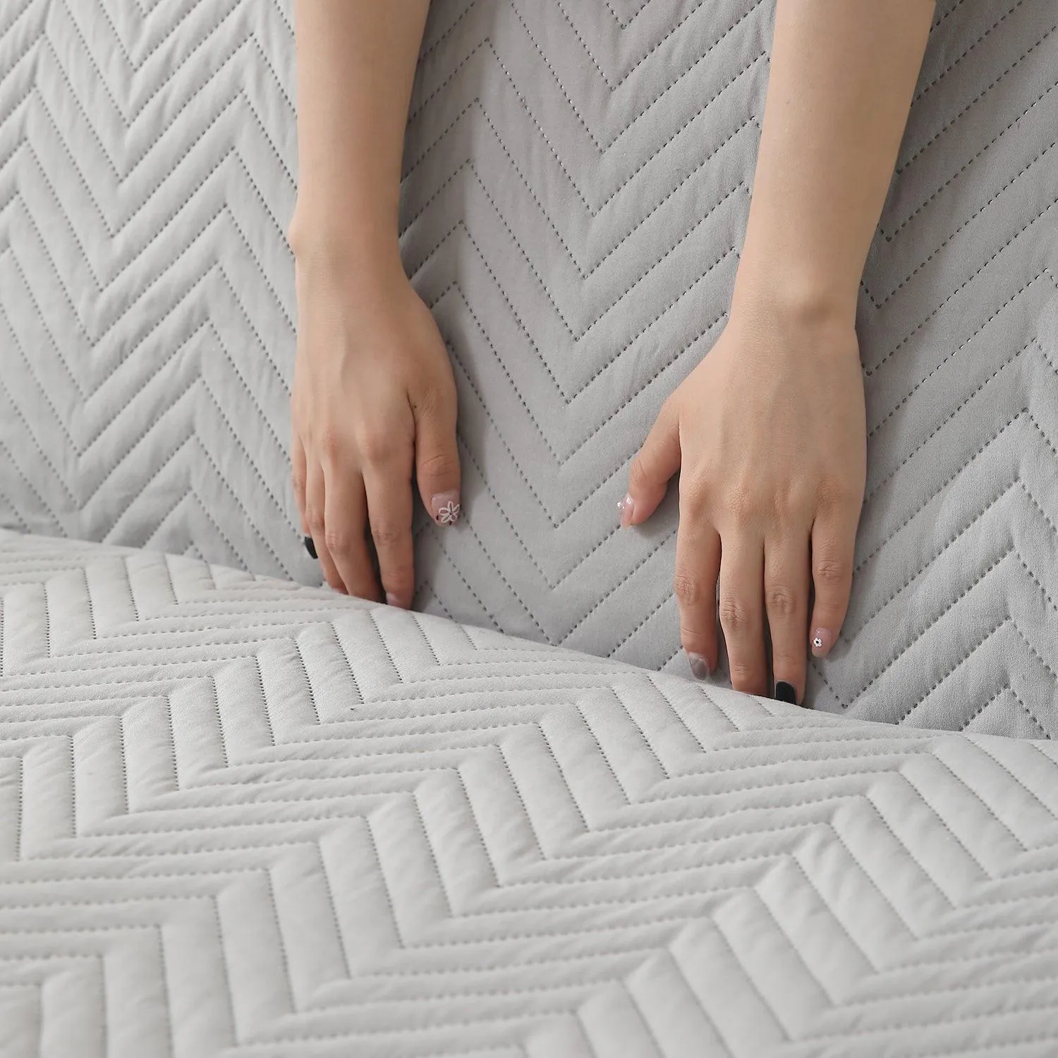 Light Grey Quilted Sofa Mat Cover with Pockets | Non-Slip & Full Fitted | 1/2/3 Seater