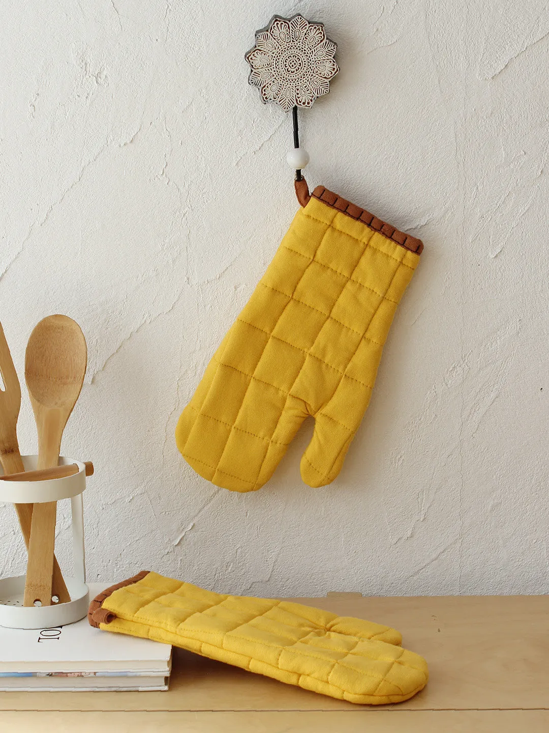 Meringues Gloves (Yellow)
