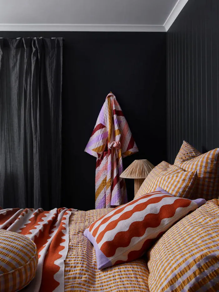 Mosey Me Crimson Maypole Quilted Robe