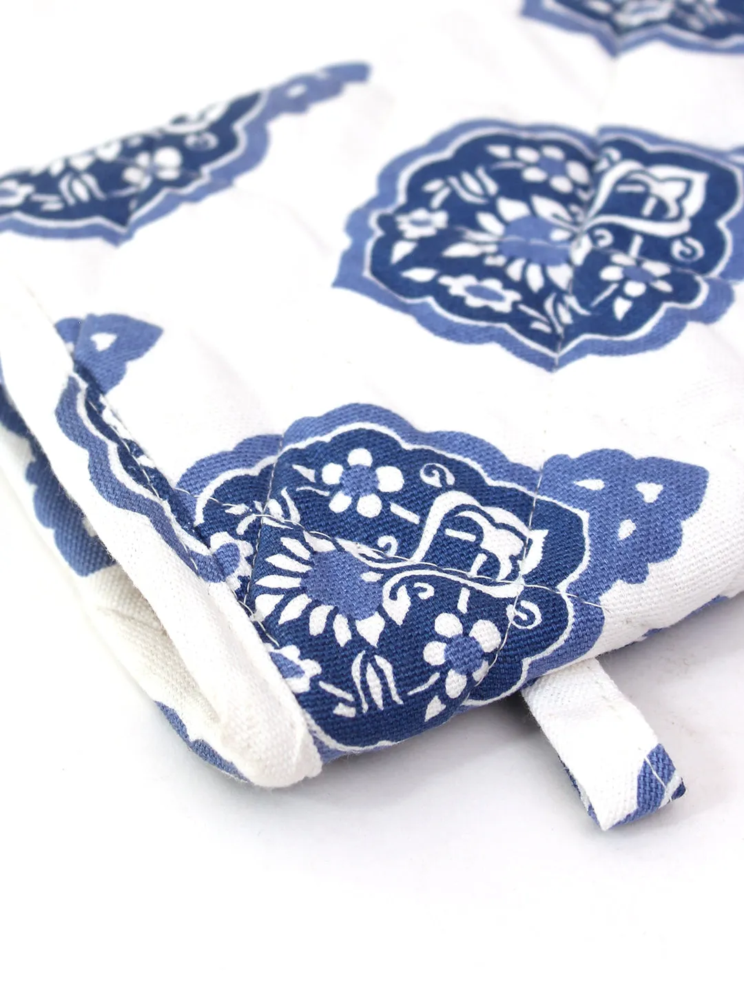 Pallavi Gloves (Blue)