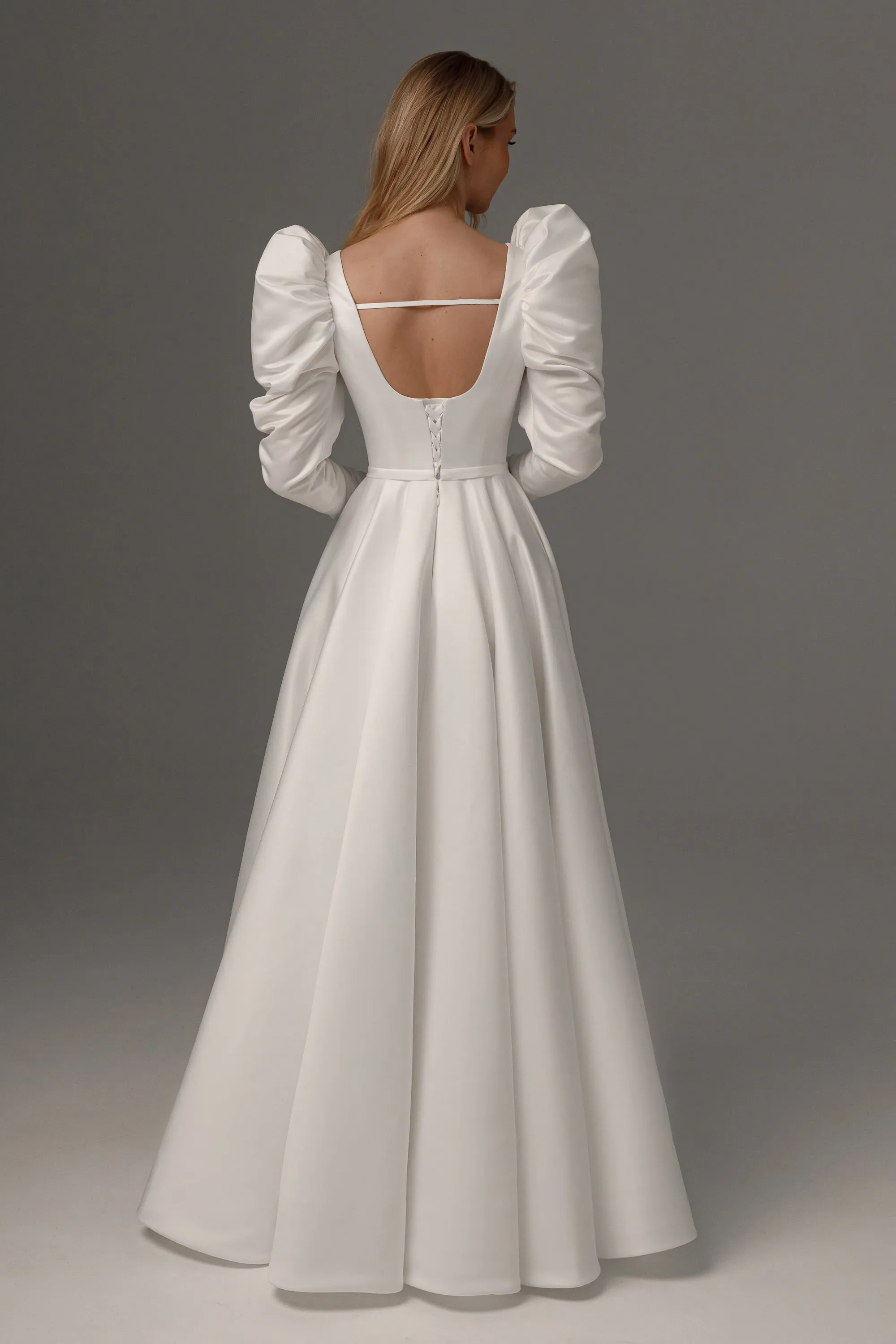 Wedding Dress Donoma with Long Sleeves